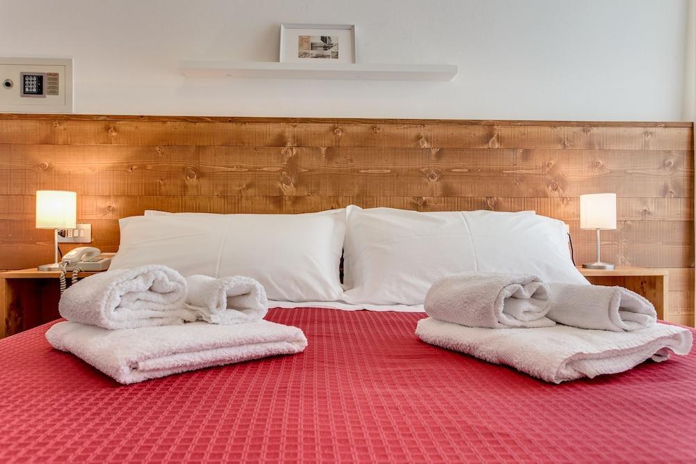 Casa Portofino Rooms&Breakfast Чезенатико Экстерьер фото
